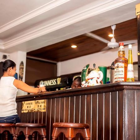 Royal Park Hotel Kumasi Bagian luar foto
